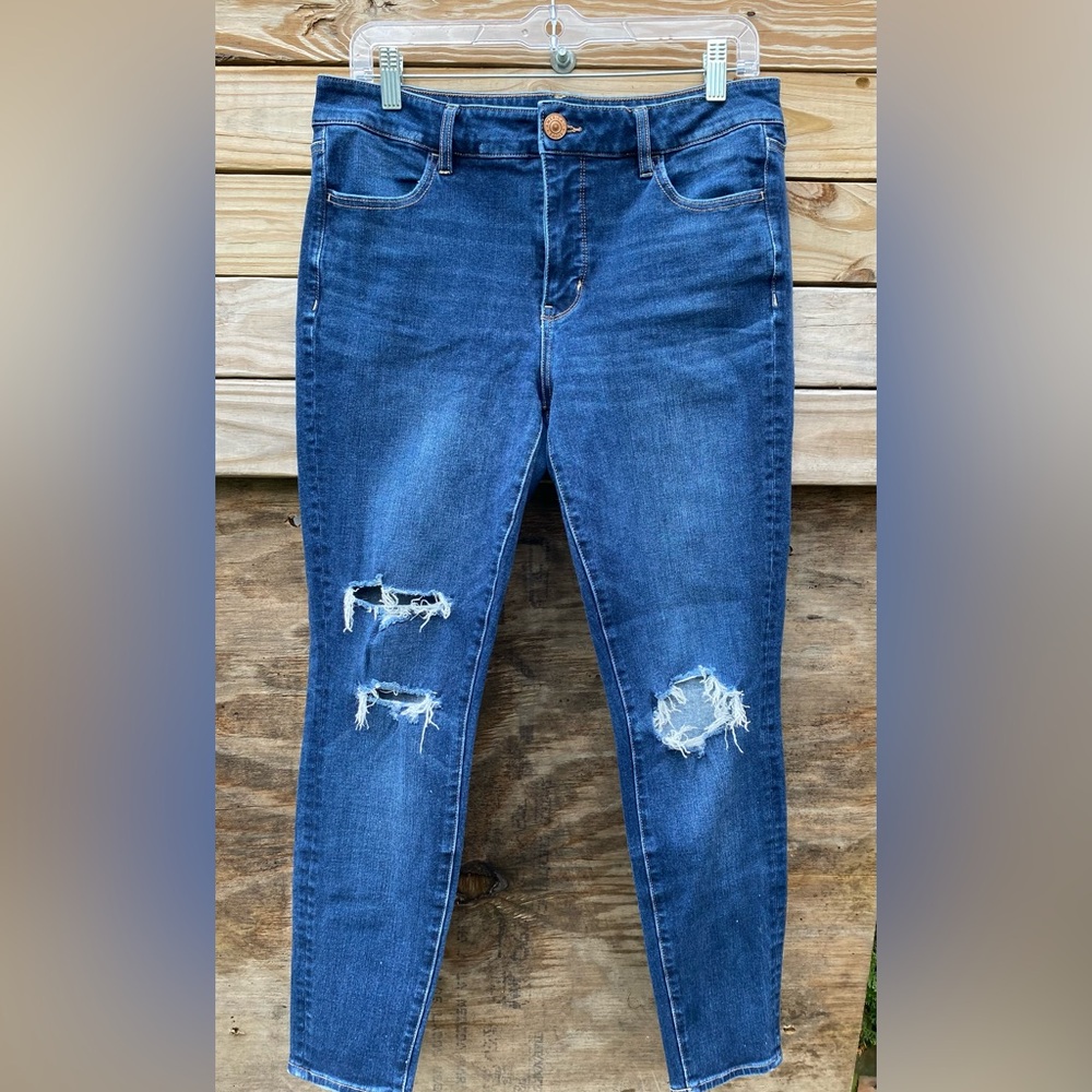 Woman’s American Eagle Dream Jean Jeggings Size 12